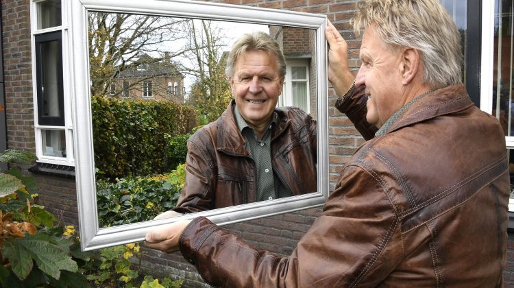 Jaap-Bond-in-de-spiegel-greenport-stories