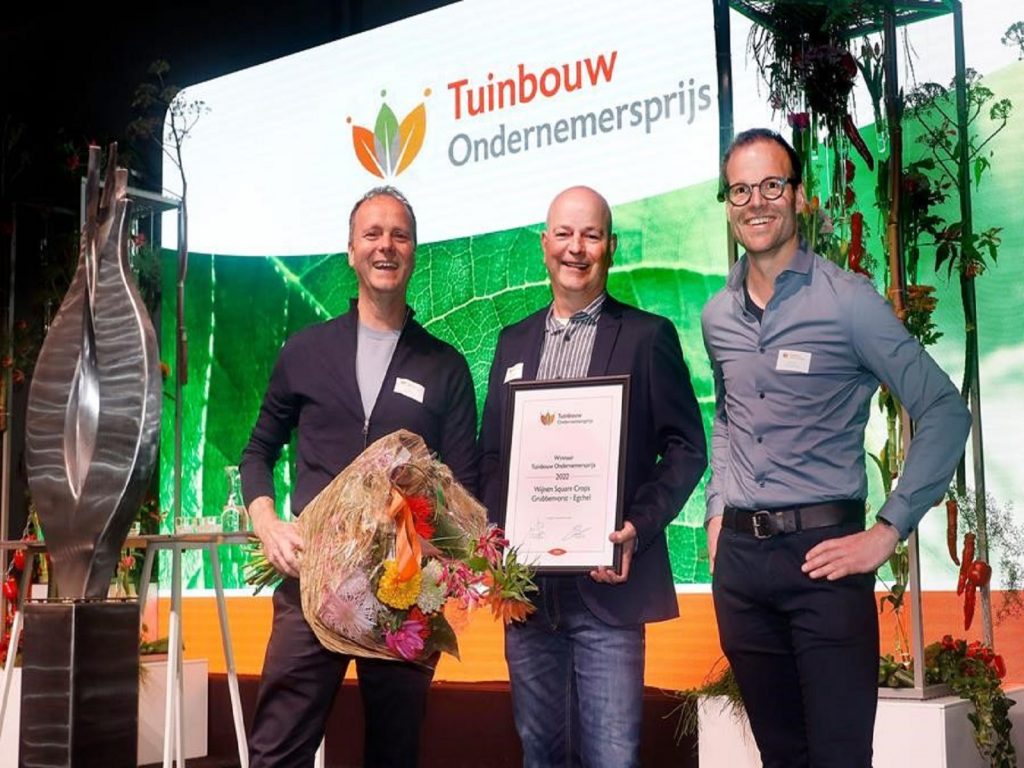 winnaar-tuin-bouw-ondernemersprijs-wijnen-sqaure-crops