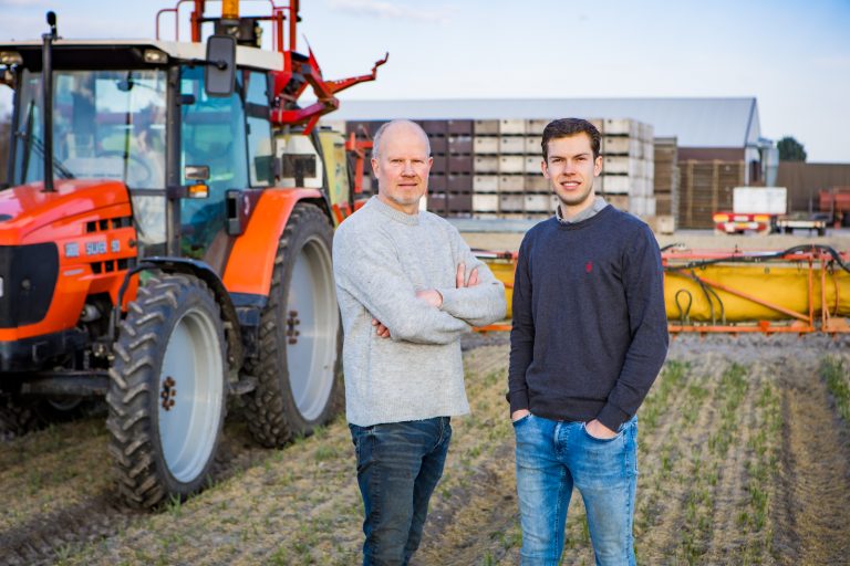 Charles-Martijn-van-der-Vught-regiocertificering-artikelenreeks-verduurzaming-bollenteelt-sierteelt-duin-en-bollenstreek