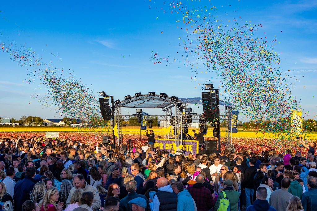 VierDeLente-festival-dansen-tussen-de-tulpen-greenport