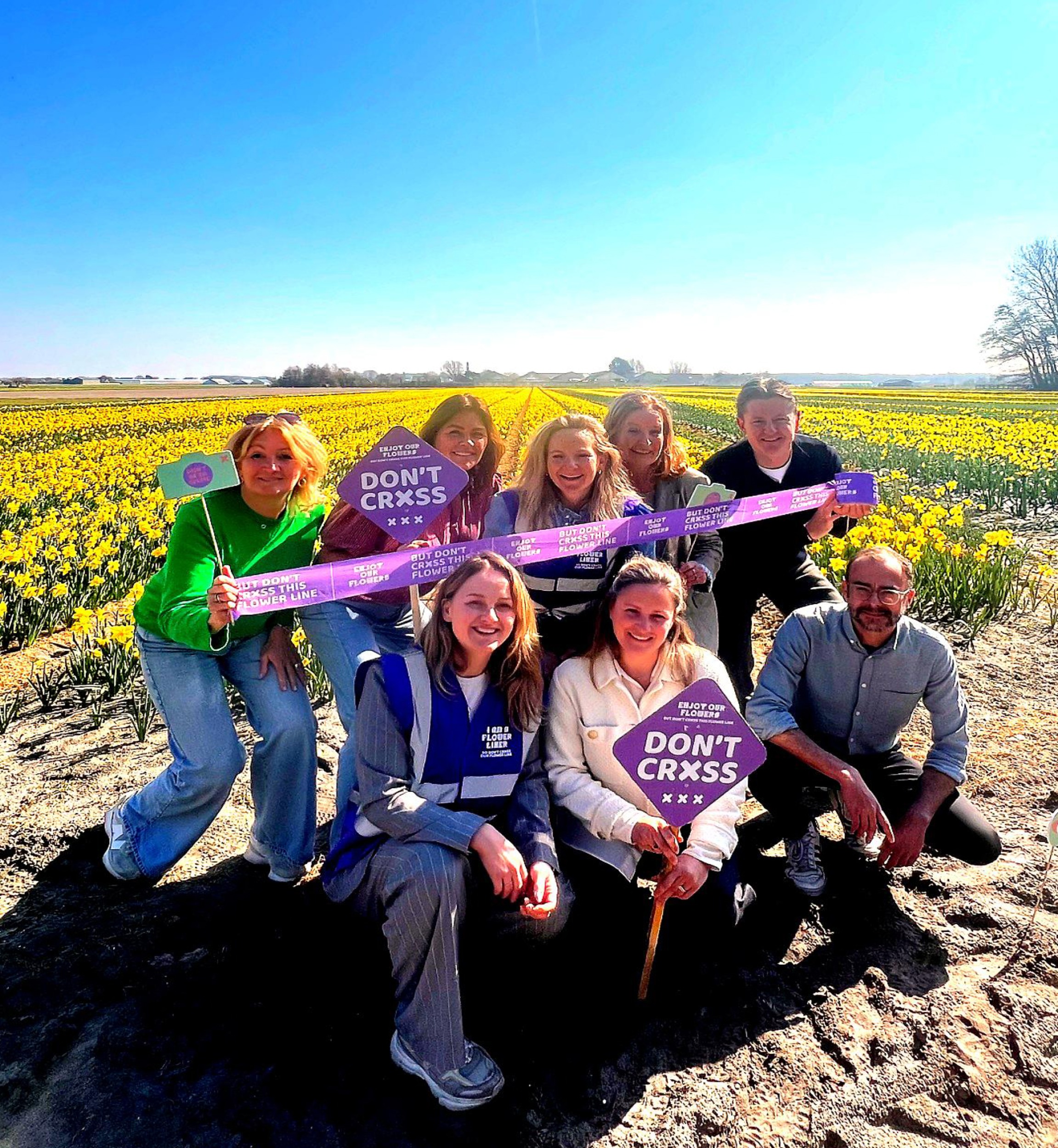 Flower-Liners-Enjoy-Our-Flowers-Campagne